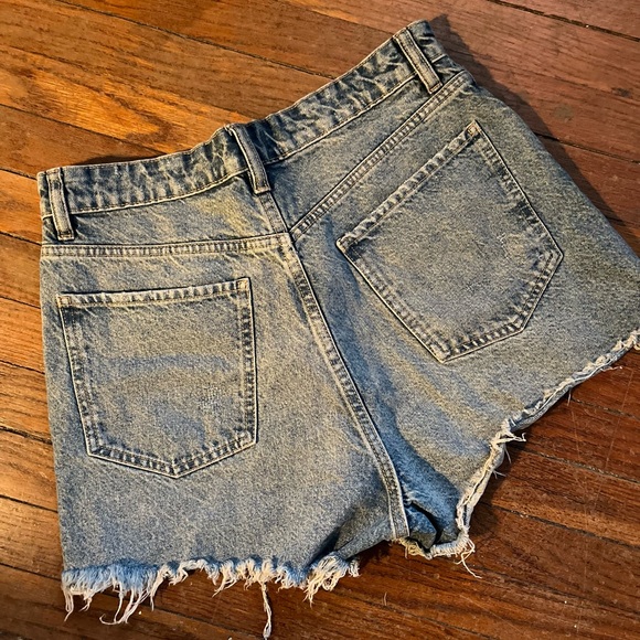 Zara denim high rise cutoff shorts - Picture 4 of 4